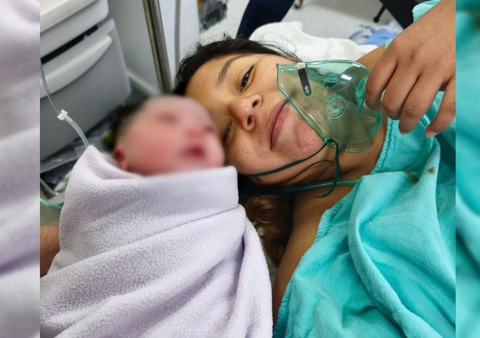 El IMSS informó que tanto la madre como la bebé presentan un estado de salud óptimo tras el parto. | Cortesía