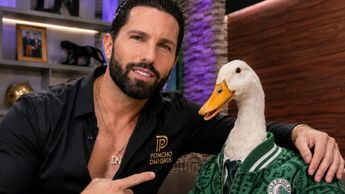Poncho de Nigris aumentó su oferta por el Pato Merlín | X