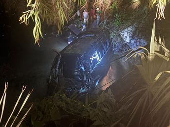 Accidente vial con una camioneta tipo Van en San Luis Potosí / Gerardo Duque