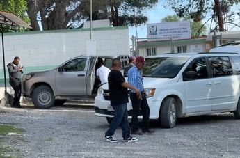 Agentes de la Unidad Especializada en Investigación de Homicidios Violentos y personal de Servicios Periciales llevaron a cabo las diligencias.