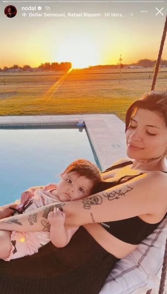 Nodal muestra el rostro de su bebé con Cazzu