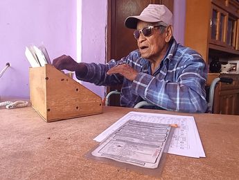 Diego Gaona continúa realizando predicciones a pesar de tener 91 años / Nancy Camacho