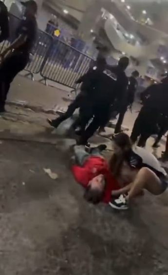 Un aficionado de Atlas quedó inconsciente sobre la Avenida Fidel Velázquez | Redes sociales