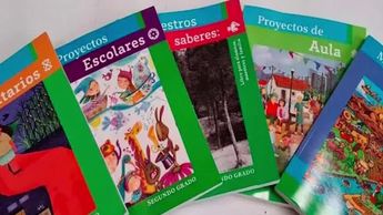 Maru Campos ordena a SEP detener distribución de libros de texto gratuitos en Chihuahua