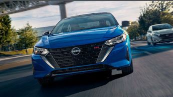 El Nissan Sentra 2025 tiene un costo de $417,900 en la versión de transmisión manual | Nissan