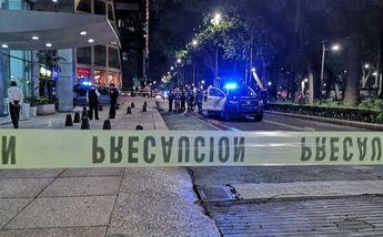 La zona del Holiday Inn en Paseo de la Reforma permaneció acordonada/ Jorge Becerril