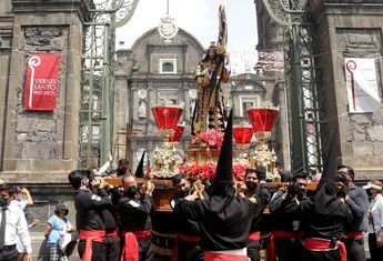 Procesión de Viernes Santo en Puebla | Agencia Enfoque