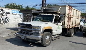 Una de las camionetas aseguradas donde circulaba uno de los implicados. | Cortesía