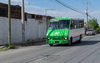 Autoridades mantienen revisiones en rutas de Ramos Arizpe mientras se analiza la llegada de nuevas unidades al servicio.