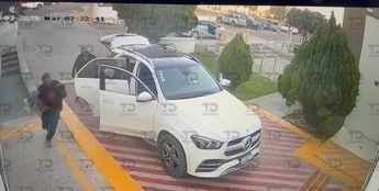 Revelan imágenes de Alan 'N' con su hija en brazos | Especial