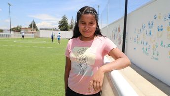 Para Gabriela Tlauit Gutiérrez, el fútbol le ha ayudado a perder miedos y a tener más confianza en ella misma | Agencia Es Imagen