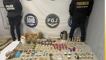 Las autoridades mexiquenses confiscaron los dulces y drogas que la mujer almacenaba en su domicilio | Especial