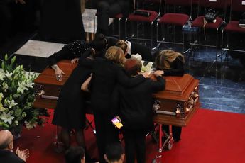 Con 'Las Golondrinas', familia, amigos y fans de Silvia Pinal le dieron el último adiós en Bellas Artes | Octavio Hoyos