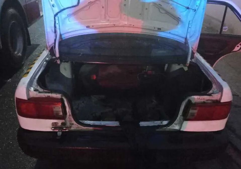 Hombre recibe flamazo de un tanque de gas que trasladaba en su auto en Guadalupe