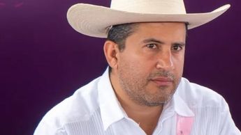 Carlos Manzo fue el primer ciudadano en ser el alcalde de Uruapan por la vía independiente | Facebook: Carlos Manzo