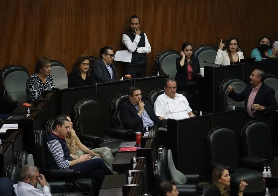 Pone Congreso de NL "candado" a Samuel García para usar excedente de presupuesto