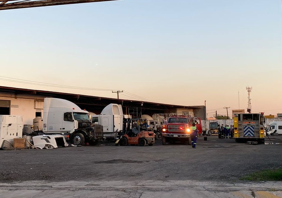 Incendio en bodega de Guadalupe, Nuevo León.