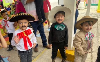 Recuerdan a Vicente Fernández con altar | Frida Rodríguez