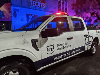 La Fiscalía de Jalisco arribó para iniciar con las investigaciones del ataque. | Vicente Torres Alfaro