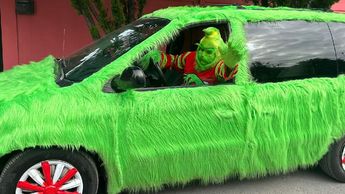 'El Grinch' en San Nicolás alegra a todos los pequeños