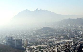 El Poder Legislativo de Nuevo León quiere que las muertes por contaminación sean reconocidas. | Archivo