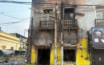 El desalojo se dio en el edificio afectado e inmuebles aledaños. | Pedro Delgado