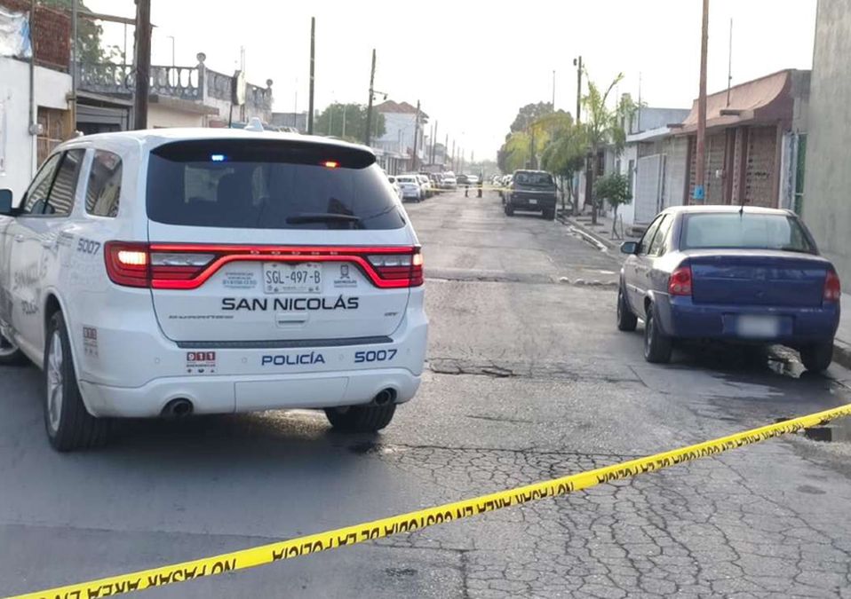 Movilización policiaca por detonaciones de arma de fuego en San Nicolás. | Agustín Martínez