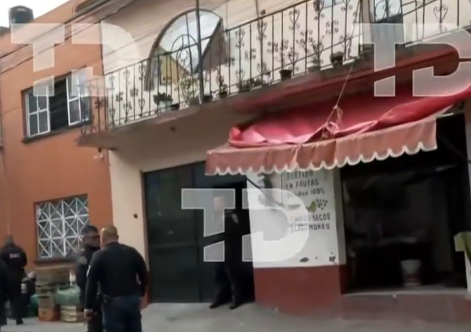 Pareja estaba discutiendo cuando la mujer detonó el arma en contra del hombre en Azcapotzalco.