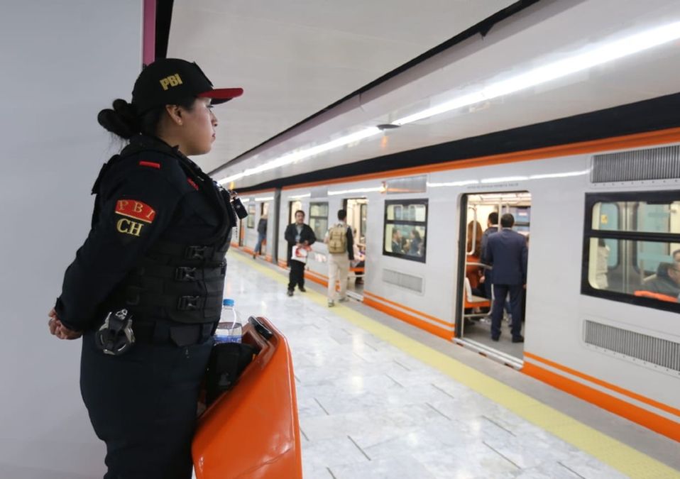 Línea 1 del Metro de la Ciudad de México / Javier Ríos