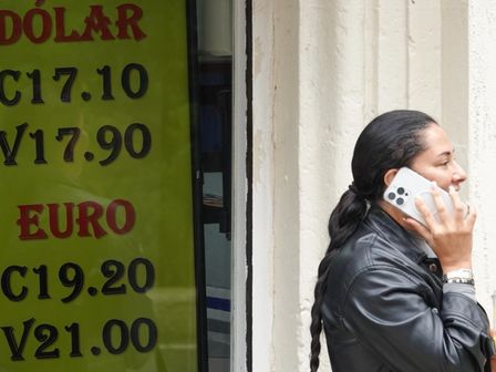Además del dólar, los bancos también compran y venden otras monedas extranjeras | Cuartoscuro