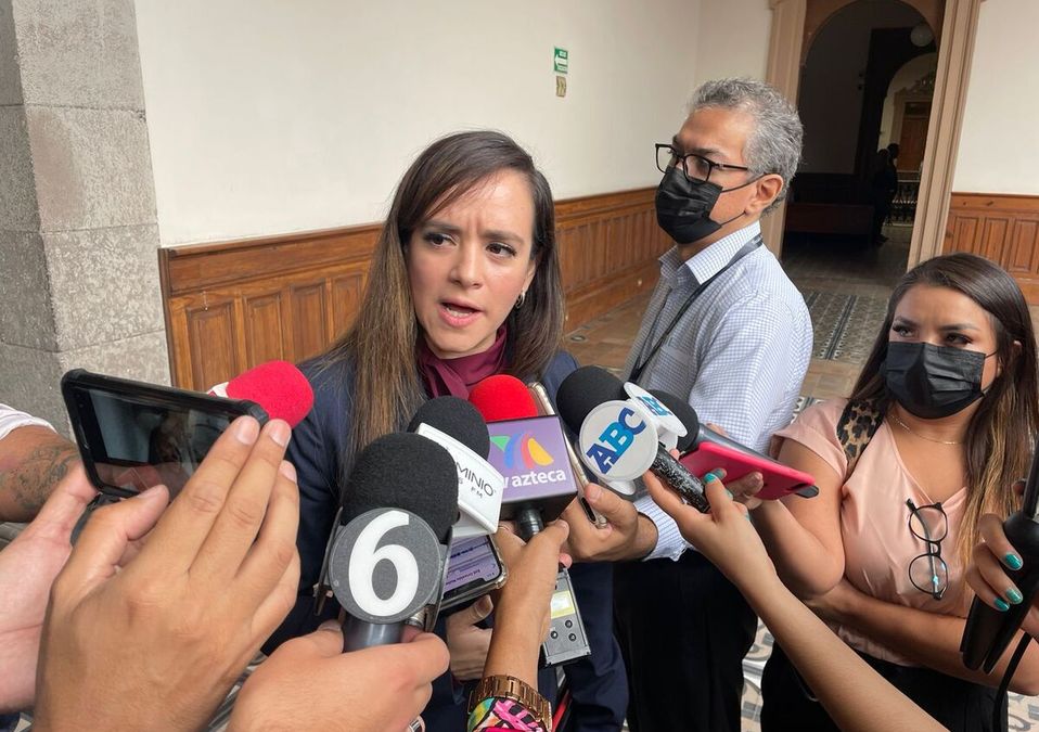 | Víctor González Garza