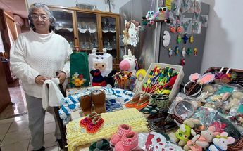 Doña Ileana busca enseñar a tejer en San Nicolas | Leyda Estrada