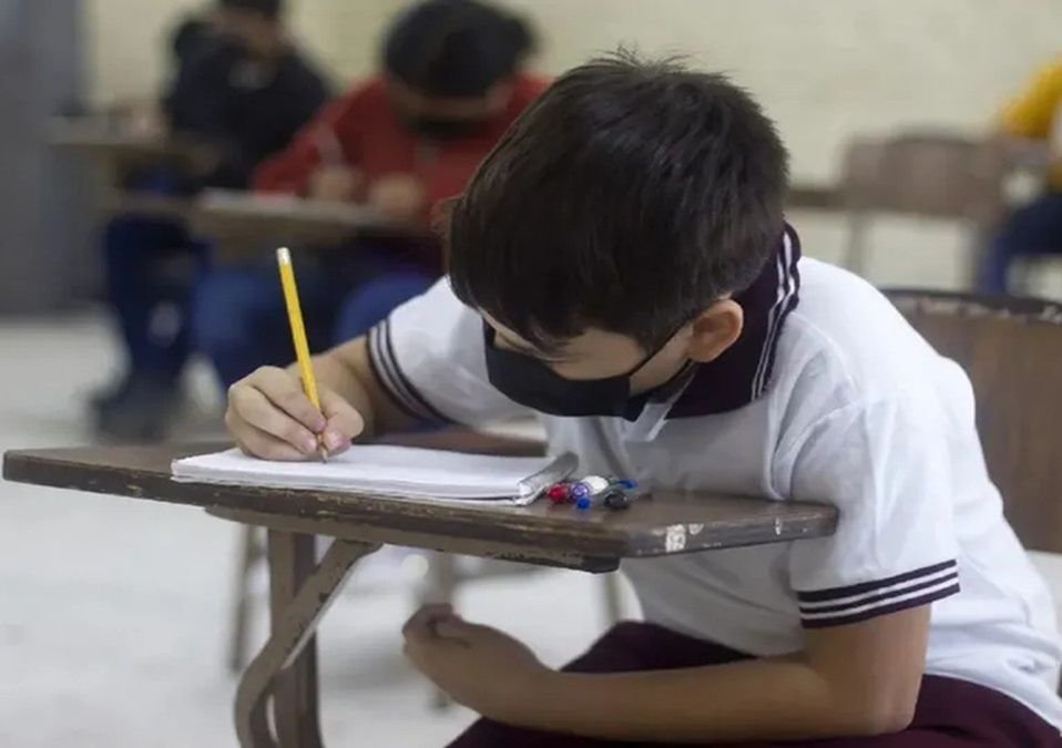 Samuel García espera que inicio de ciclo escolar 2022-2023 sea sin cubrebocas