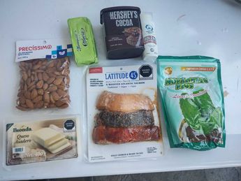 Alimentos robados por la mujer detenida de la tienda de autoservicio. | Cortesía