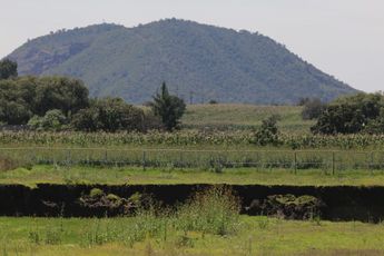 Así luce actualmente el socavón en Santa María Zacatepec / Andrés Lobato