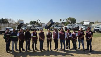 Nuevas unidades adquiridas por el Gobierno de San Pedro Tlaquepaque para fortalecer los servicios públicos municipales | Foto: Gobierno de Tlaquepaque