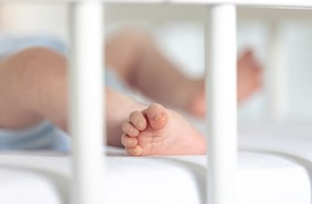 La carpeta de investigación busca esclarecer cómo una bebé de tan corta edad terminó lesionada por un proyectil.| Freepik