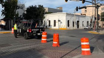 Autoridades implementaron cierres viales.