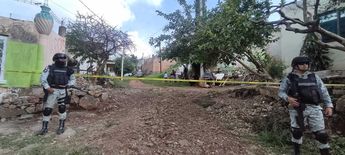 Elementos de seguridad resguardando la zona | Telediario