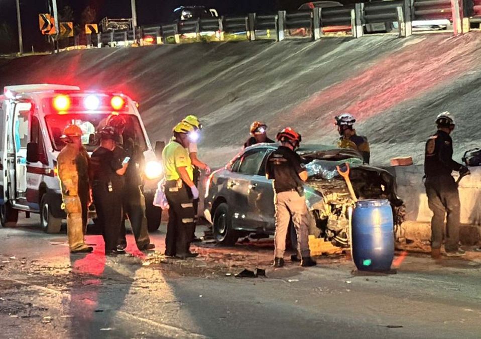 Elementos de Protección Civil de Guadalupe confirmaron la muerte del joven en el sitio del accidente. | Susana Paredes