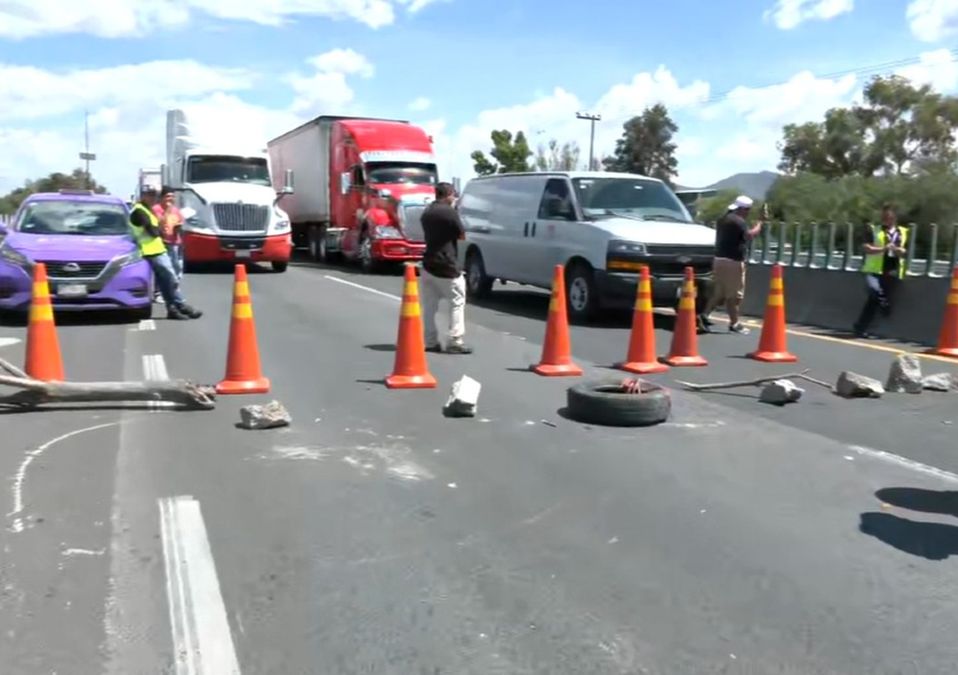 El bloqueo fue ocasionado por pobladores de Jaltenco / Captura.