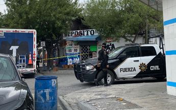 Delincuentes armados disparan y asaltan depósito en colonia San Bernabé en Monterrey / Frida Rodríguez