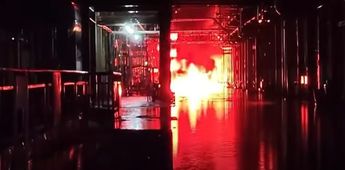 A través de redes sociales, trabajadores que se encontraban en el sitio difundieron grabaciones sobre la magnitud del fuego. | Redes Sociales