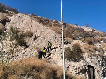 La intervención se desarrolló sin incidentes mayores y ambos jóvenes fueron rescatados en buen estado de salud.| Foto Especial