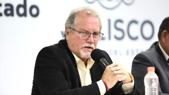 Fiscal de Jalisco, Salvador González de los Santos, durante rueda de prensa.