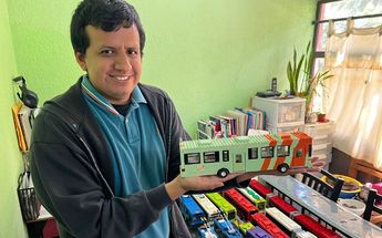 La inspiración de Augusto Neri para crear estas obras fue el Metrobús /César García