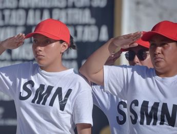 Si así lo desean, las mujeres también pueden realizar el trámite de la cartilla militar, pese a no ser obligatorio / Agencia EsImagen