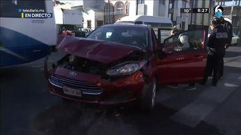 Conductor se pasa un 'alto' y provoca choque en Puebla