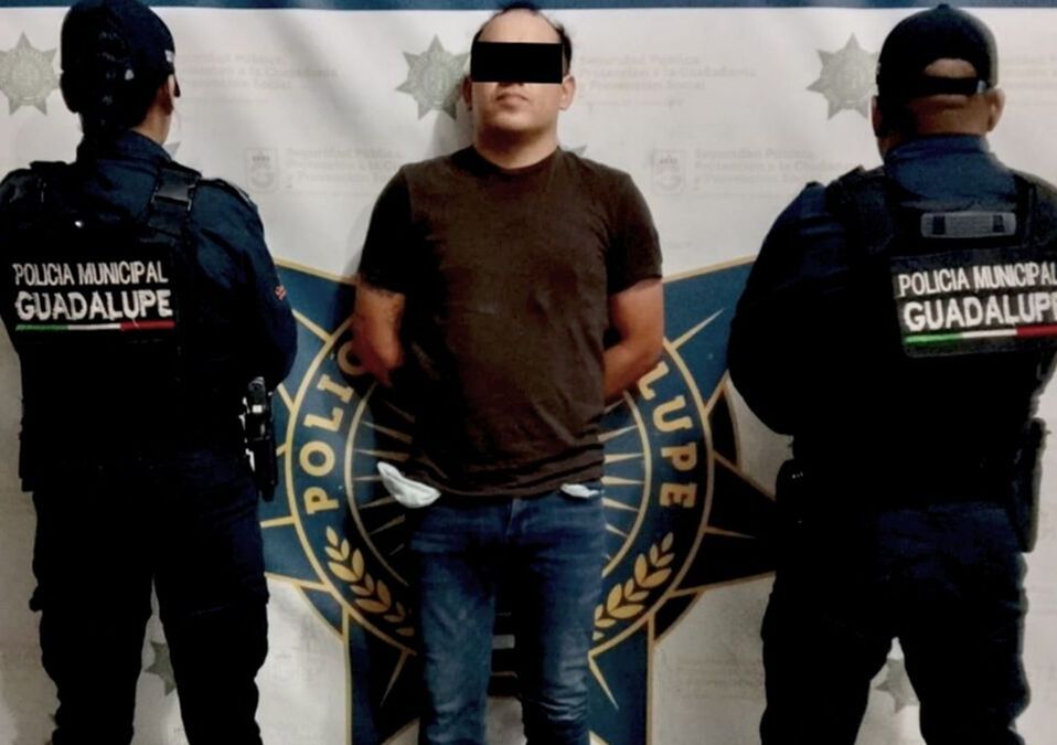 Aseguran auto con reporte de robo y detienen a conductor en Guadalupe.| Cortesía