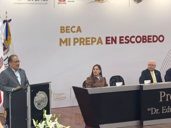 El municipio otorgará becas para estudiantes de la UANL. | Víctor González